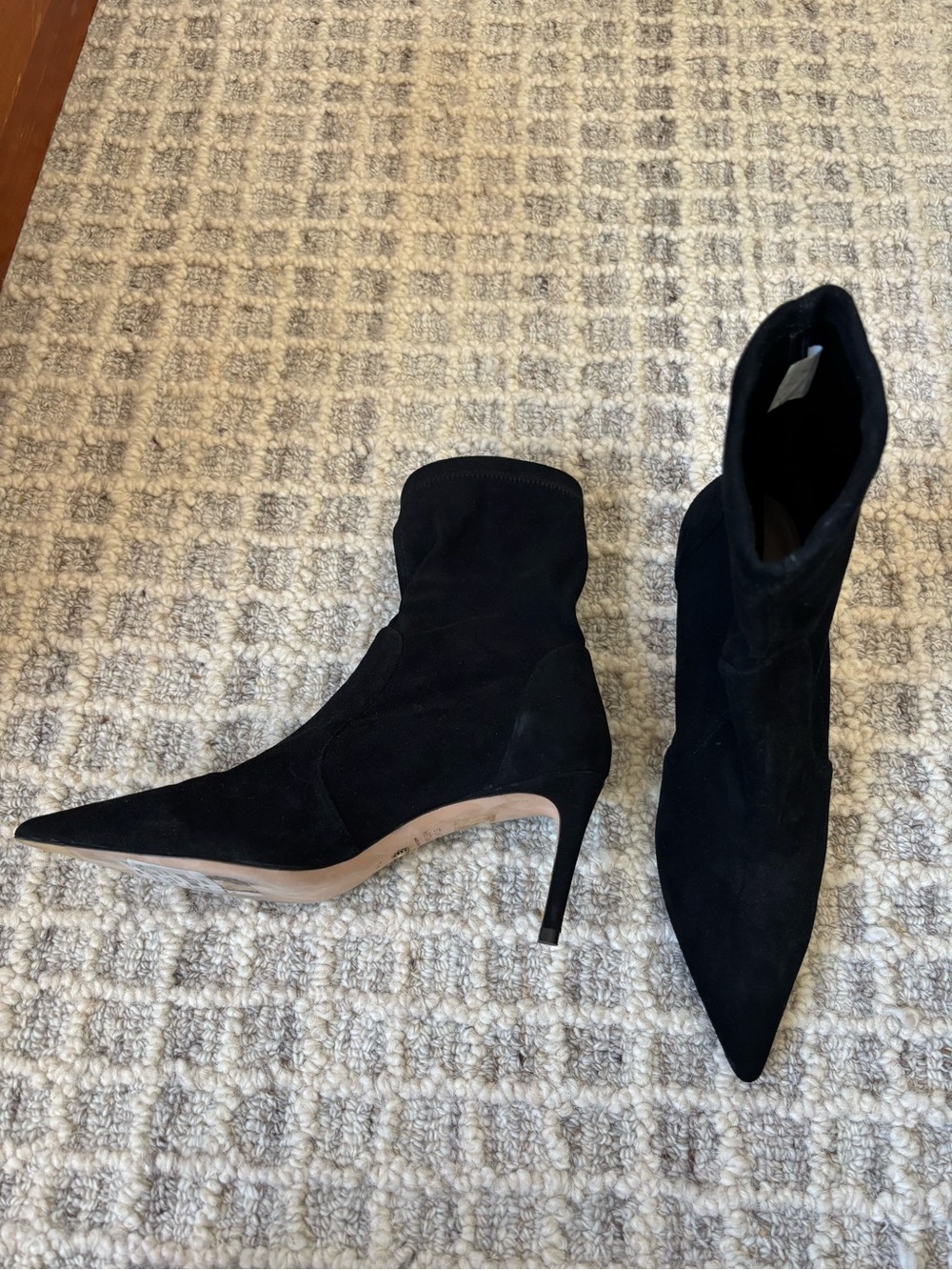 Stuart Weitzman Black Pointed Toe Suede Stiletto Booties - Women's